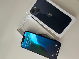 iPhone 13 Apple