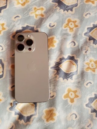 iPhone 15 Pro Gris