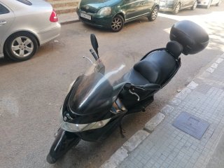 Suzuki Burgman 250 Negra