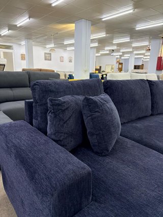 Sofá modular azul oscuro en U