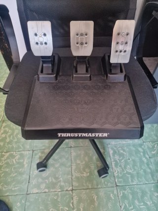 Volante Thrustmaster T248 + 4 Giochi PS4/PS5
