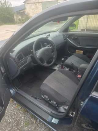 Hyundai Elantra 2004