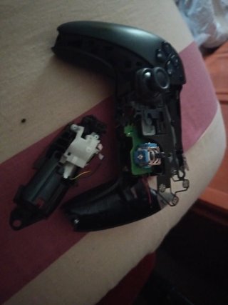 Controller PS5 per parti