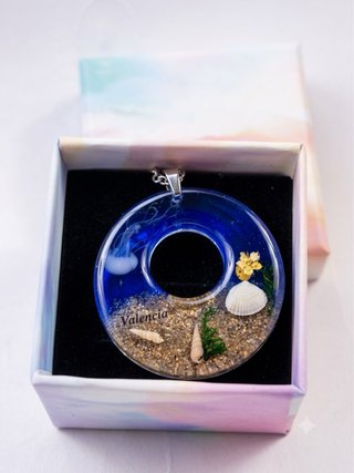 Collar Resina Playa Valencia.