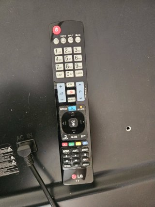 Televisor LG 49LF630V Para colgar wn la pared.