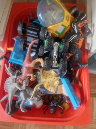 Lote Juguetes Dinosaurios y Vehículos