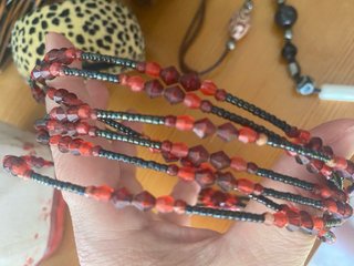 Lote: 2 collares y 4 pulseras bisutería. Vintage