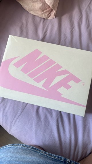 Nike Air Jordan 1 Low x Travis Scott Tropical Pin