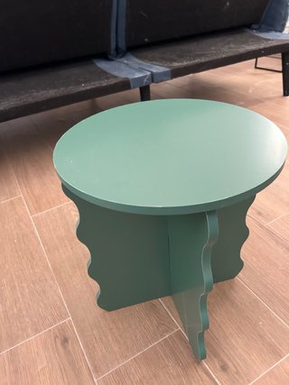 Mesa auxiliar redonda verde