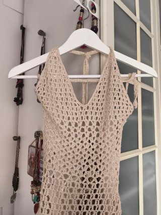 Vestido de playa tejido beige
