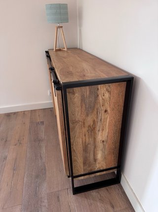 Cómoda de madera de mango con cajones