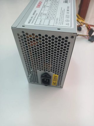 Alimentatore Energy 500 mod. NBPS500 Funziona.