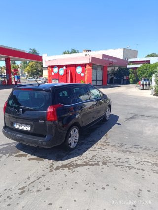 Peugeot 5008 2012