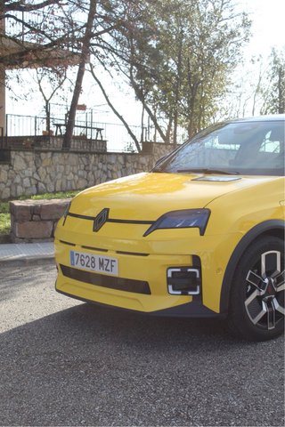 Renault 5 E-TECH 2025