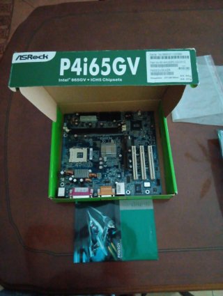 Placa Base ASRock P4i65GV