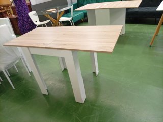 Mesa de comedor extensible madera.
