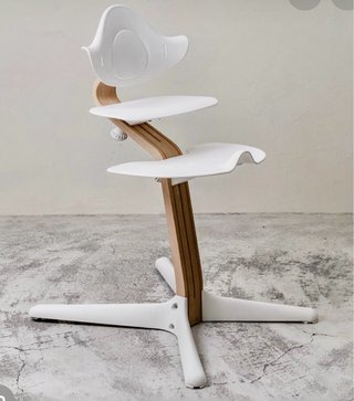 Trona evolutiva Stokke