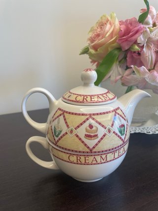 Teiera e tazza vintage impilabile