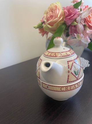 Teiera e tazza vintage impilabile