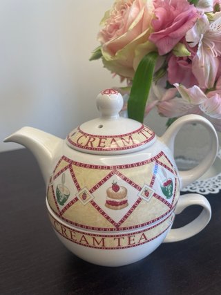 Teiera e tazza vintage impilabile