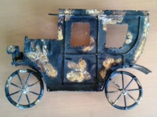 Coche de época metal bronce cobrizo para enmarcar.