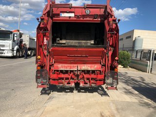 Camión Recolector DAF CF 3 Ejes