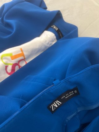 Traje Zara