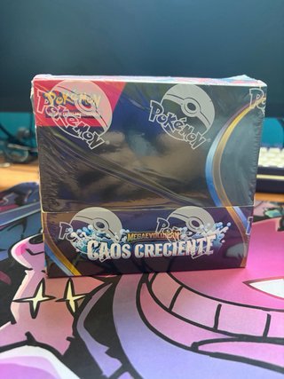 Caja de Sobres Pokémon Caos Creciente