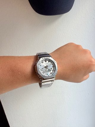 Reloj Casio G-Shock Metal Plateado y blanco