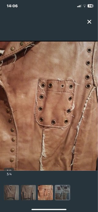 Chaqueta de piel con tachuelas