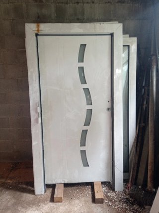 Ventanas de aluminio doble cristal.  Paneles nuevo
