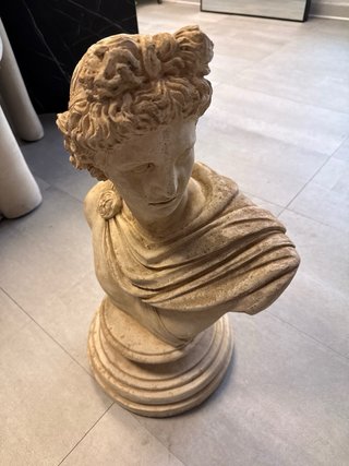 Busto estatua romana