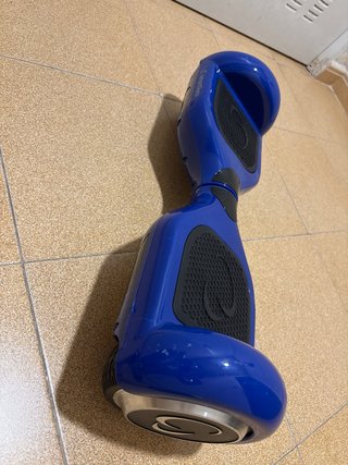 Hoverboard azul, con funda camuflaje incluida