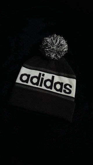 Gorro Adidas Pompon Negro Blanco Talla Única