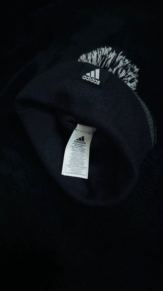 Gorro Adidas Pompon Negro Blanco Talla Única