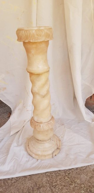 Pedestal Columna Mármol Beige