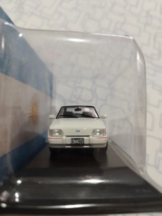 Ford Escort 1.8 XR3 1/43