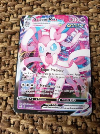 Carta Pokémon Sylveon VMAX 310PS