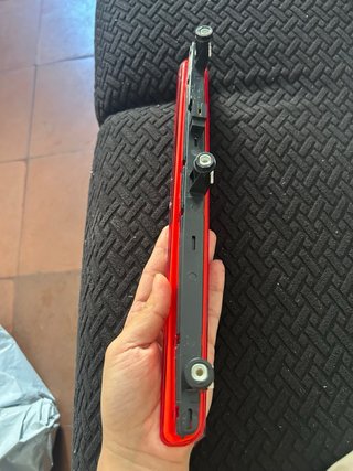 Tercera Luz de Freno Montaje Alto Roja