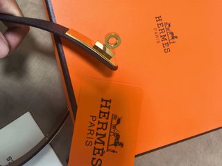 Cinturón Hermès Kelly Negro Dorado