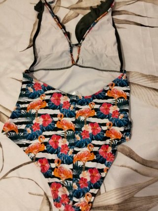 Bañador de mujer con flamencos