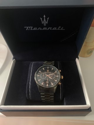 Reloj Maserati Negro y Dorado