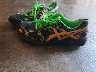 Scarpe Asics uomo/donna nere e verdi