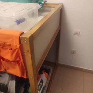 Cama IKEA reversible madera y blanco