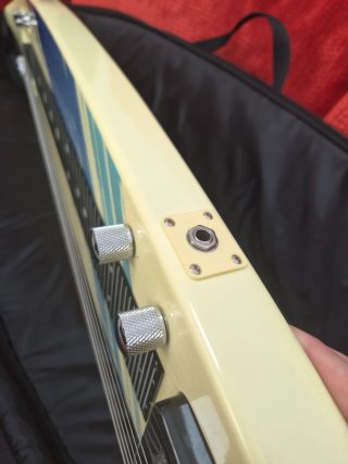 Guitarra Lap Steel Mahalo MLG-1