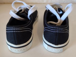 Zapatos Prada niño