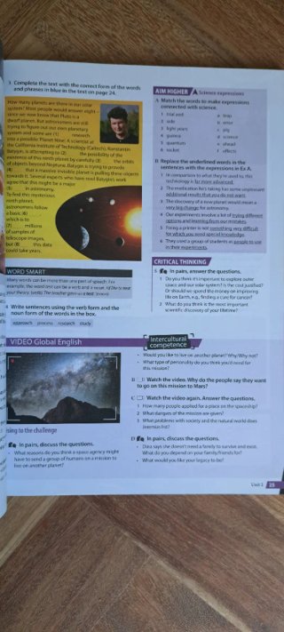 EXAM PROSPECTS 2 Student's book: libro de texto...