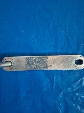 Platinas tirante soporte culata Gas Gas EC 2T