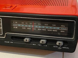 Reloj Despertador Sanyo Flip Radio AM/FM