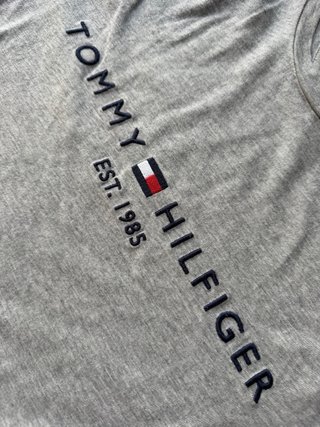 Camiseta Tommy Hilfiger Gris Talla S